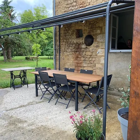 Choubello Classe 4 Etoiles بيت للعطل